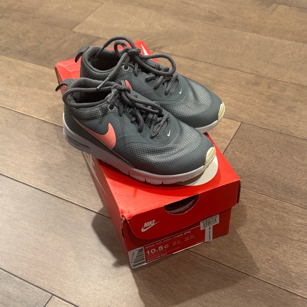 Nike Black and Coral Athletic Shoes